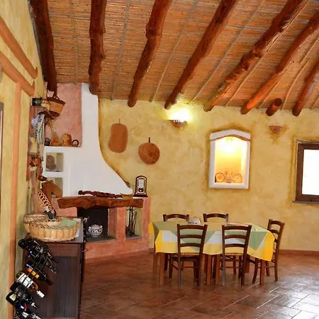 Rubinu Alloggio per agriturismo *