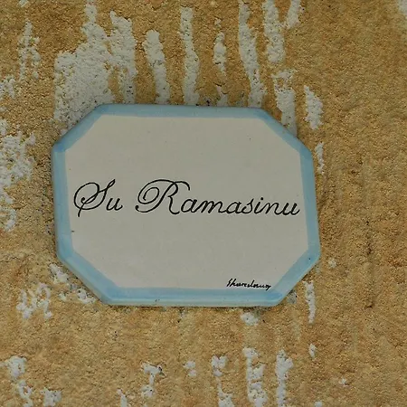 Rubinu בית חווה Galtellì